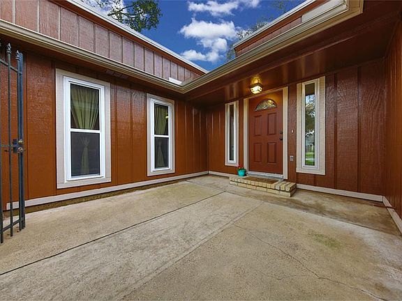 4th image of 5307 Prairie Creek Dr