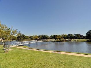 3001 Lake Oak Dr, Arlington, TX 76017