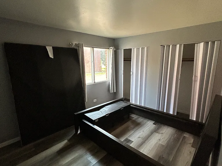 10715 S Keating Ave #1C — Photo 6