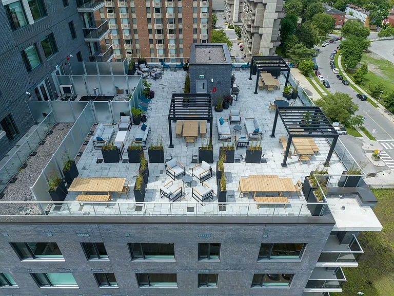 165 Chapel St — Photo 30