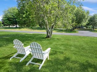 104 Saint Andrews Cir, Southampton, NY 11968