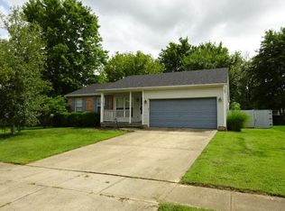 689 Mockingbird Ln, Cincinnati, OH 45244