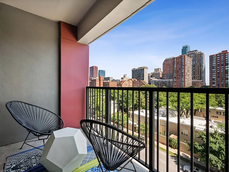 900_interior_balcony