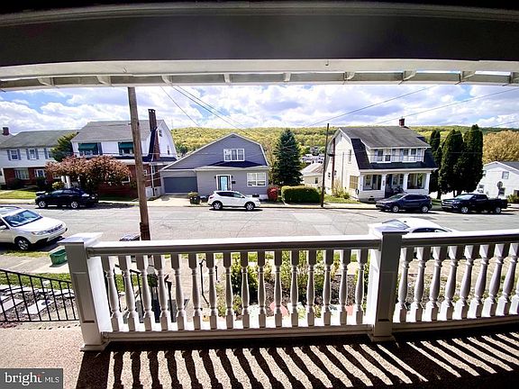 2nd image of 1848 Elk Ave