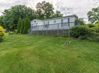 216 Briarwood Ln, Marion, VA 24319