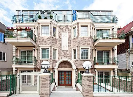 Sold by Olympic Realty | media 24