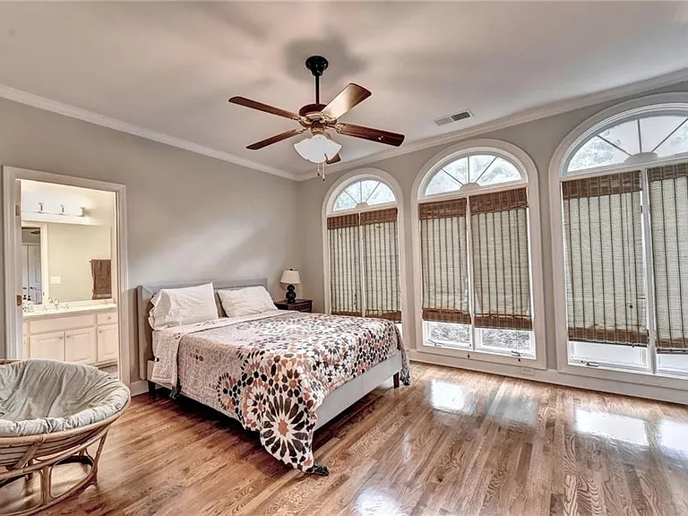 645 Falls Bay Ct — Photo 46