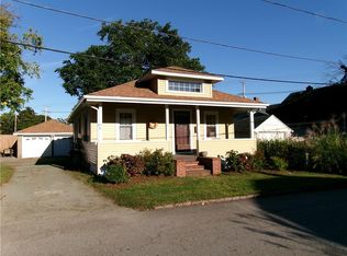 258 Tennyson Rd, Warwick, RI 02888