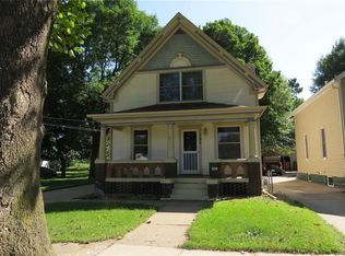 193 19th Ave SW, Cedar Rapids, IA 52404