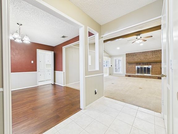 5th image of 518 Ridgeway Ln