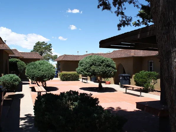 130 Charleston St. SE, 130 Charleston St SE APT B, Albuquerque, NM 87108