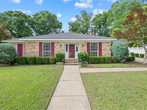 6500 Gaslight Ln N, Mobile, AL 36695