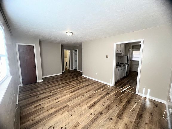 5th image of 112 Fleetwood Dr APT B