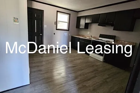 1 bed, $825 — Photo 1