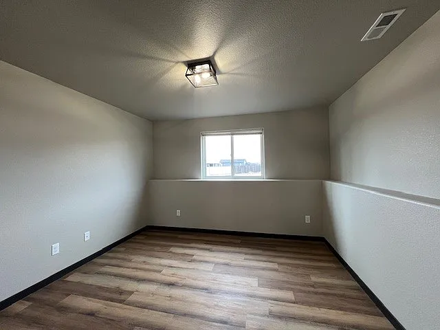 3740 Sako Ct — Photo 30