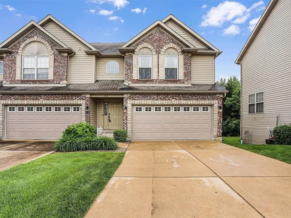 208 Prominence Lane Lake, Lake Saint Louis, MO 63367