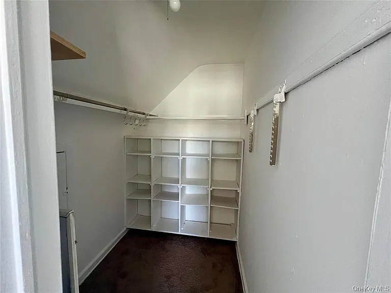 615 W Market St #UPPER — Photo 10