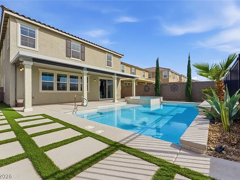 2599 Tolmezzo St — Photo 42