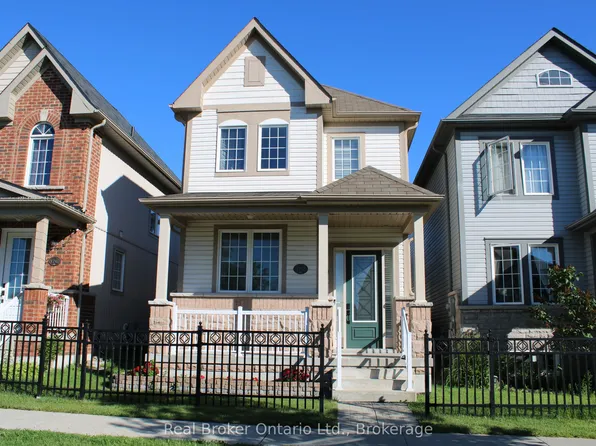 172 McBride Ave, Clarington, ON L1C 0J4