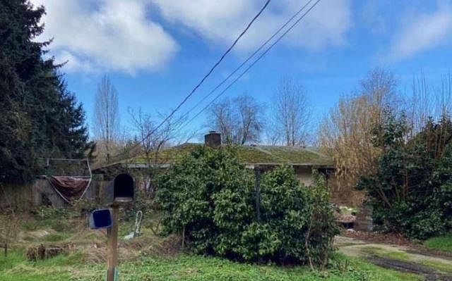 1st image of 4416 Gregory Ln E