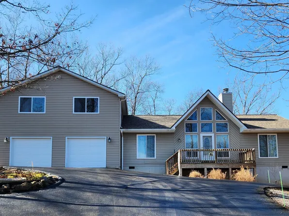 306 Toboggan Hill Trl, Hedgesville, WV 25427