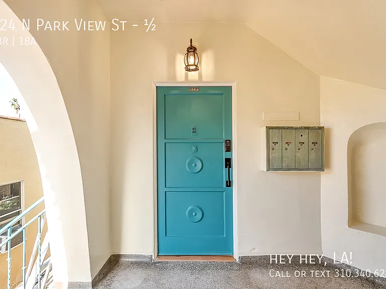 124 N Park View St — Photo 6