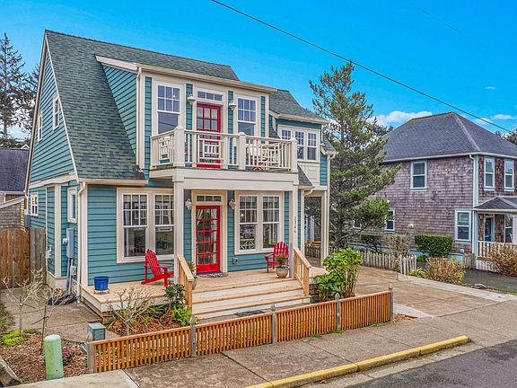 4th image of 2746 SW Beach Ave