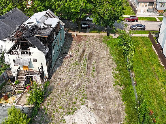2nd image of 5935 S Carpenter St