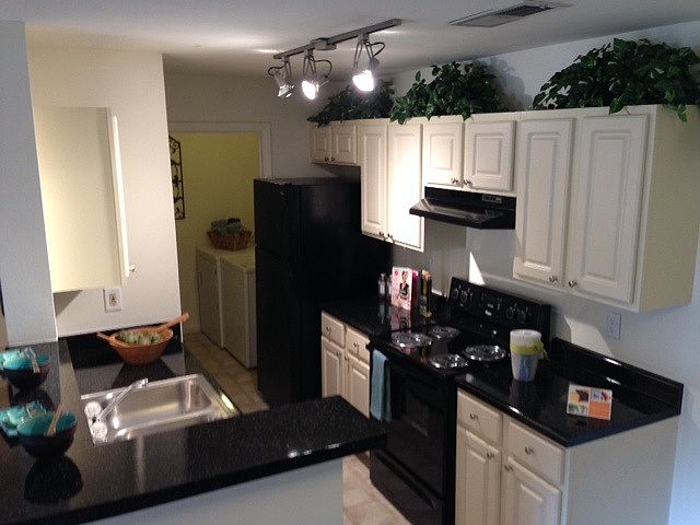 2nd image of 385 Los Altos Way APT 301