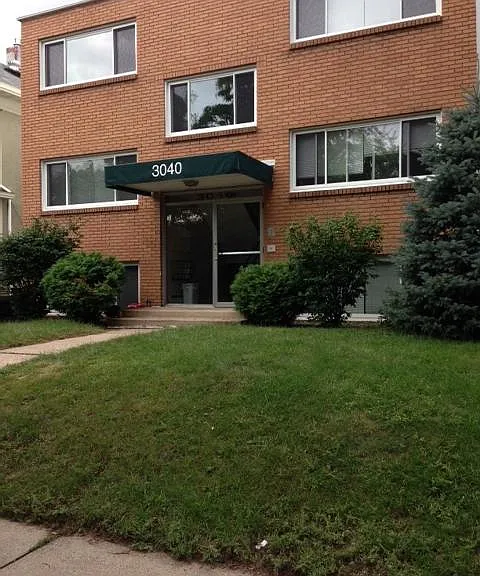 3040 Emerson Ave S #4 — Photo 1