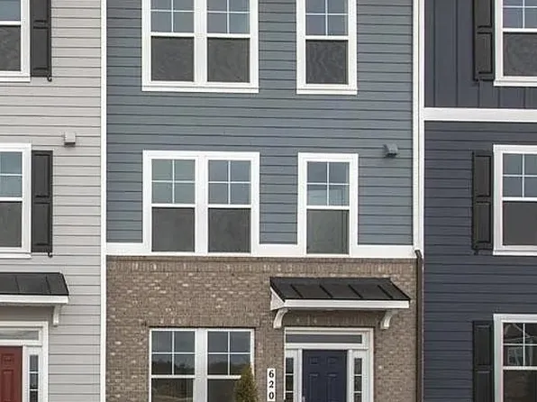 620 Barnehurst St, Middle River, MD 21220