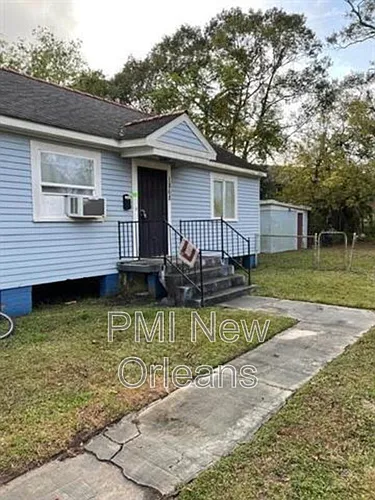 1868 Benefit St Photo 1