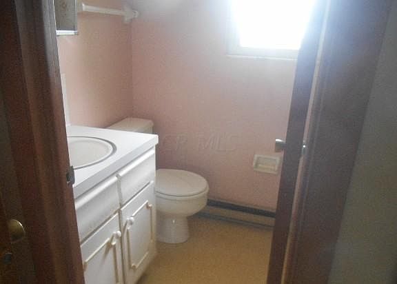 3rd image of 4890 Chancellor Dr