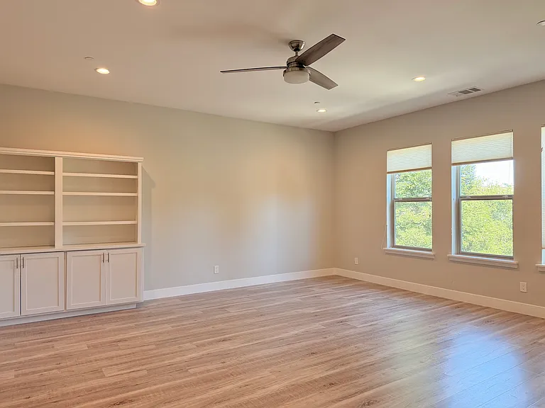 1112 Turquoise Way — Photo 10