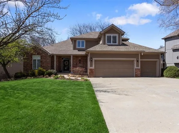 6180 N Nevada Ave, Kansas City, MO 64152