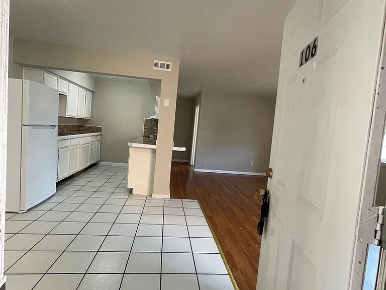 719 Marvin Ave — Photo 2