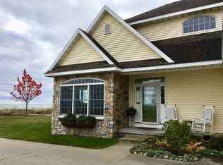 212 Evergreen Ave, Oscoda, MI 48750
