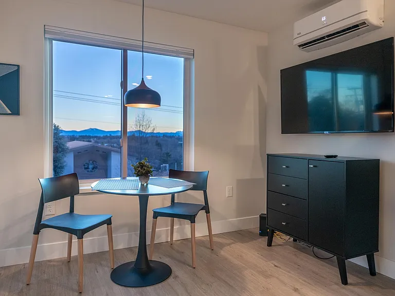 Mountain views, blackout window blinds, large screen smart tv with cable included