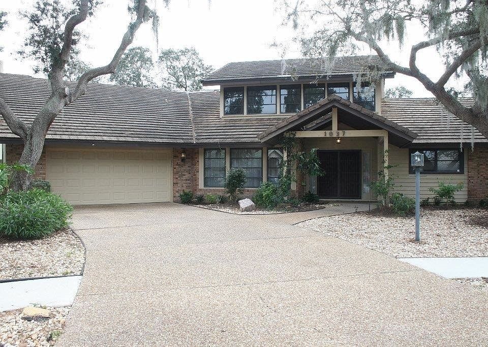 1st image of 1037 Truman Cir