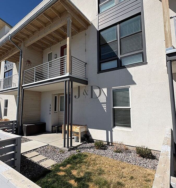 1st image of 5096 W Putney Hill Rd