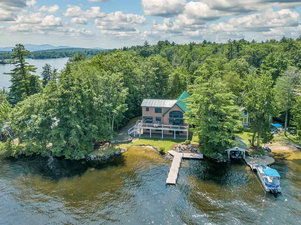 32 Spectacle Circle, Moultonborough, NH 03254