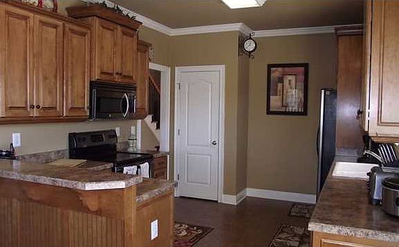 4th image of 625 Prairieview Dr