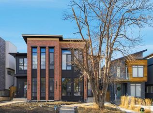 1427 E 26a St SW, Calgary, AB T3C 1K9