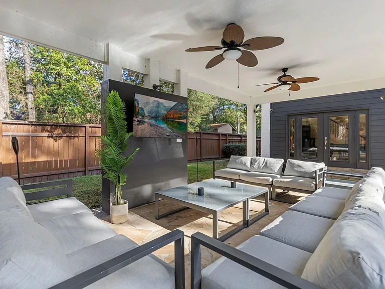 90 W Horizon Ridge Pl — Photo 32