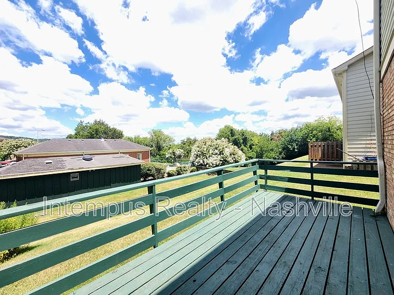 737 Fox Ridge Dr — Photo 19