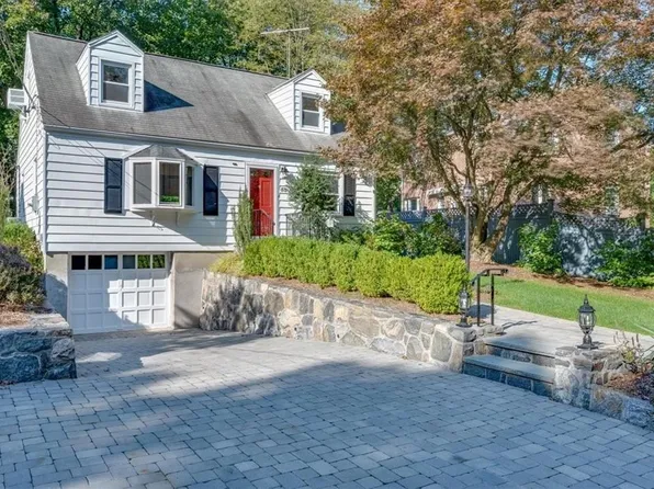 53 Branford Road, Hastings-on-Hudson, NY 10706