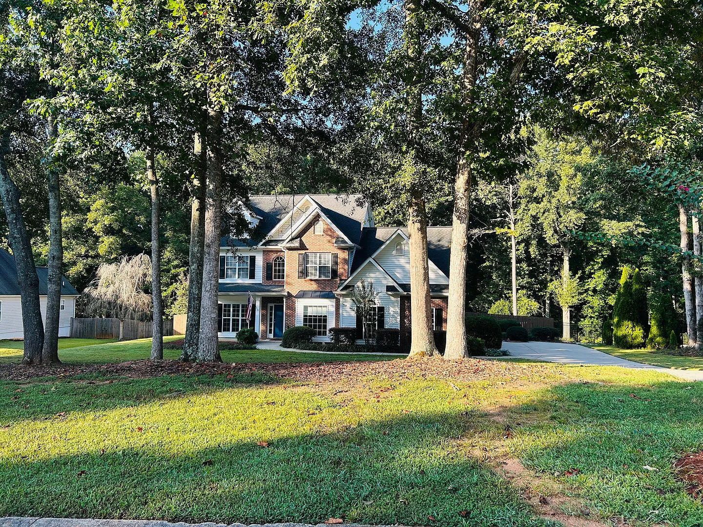 Beautiful 4-Bedroom Home in Tyler Woods In Newnan Northgate School District — Photo 4