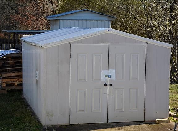 4th image of 3277 Peninsula Pointe Dr NW