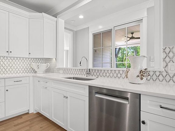 5th image of 6210 Clarendon Hills Rd Lot 2