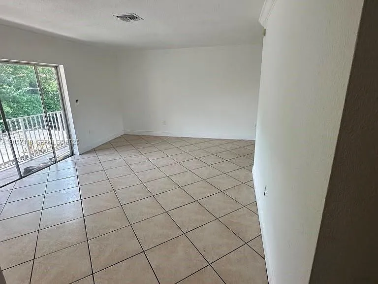 8601 SW 94th St #207W — Photo 3